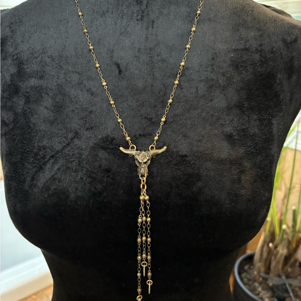 Flattering Gold Bull Pendant Necklace